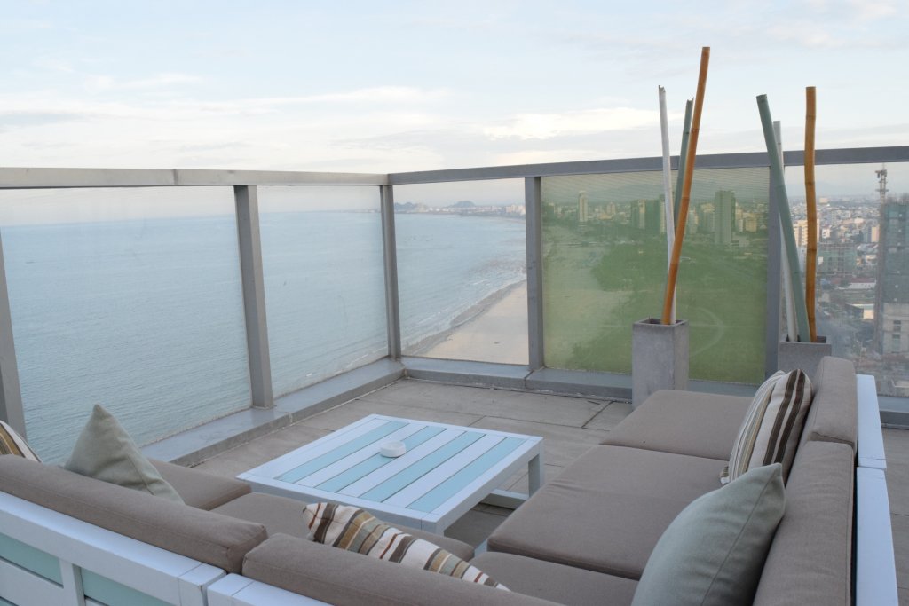 ルーフバルコニー